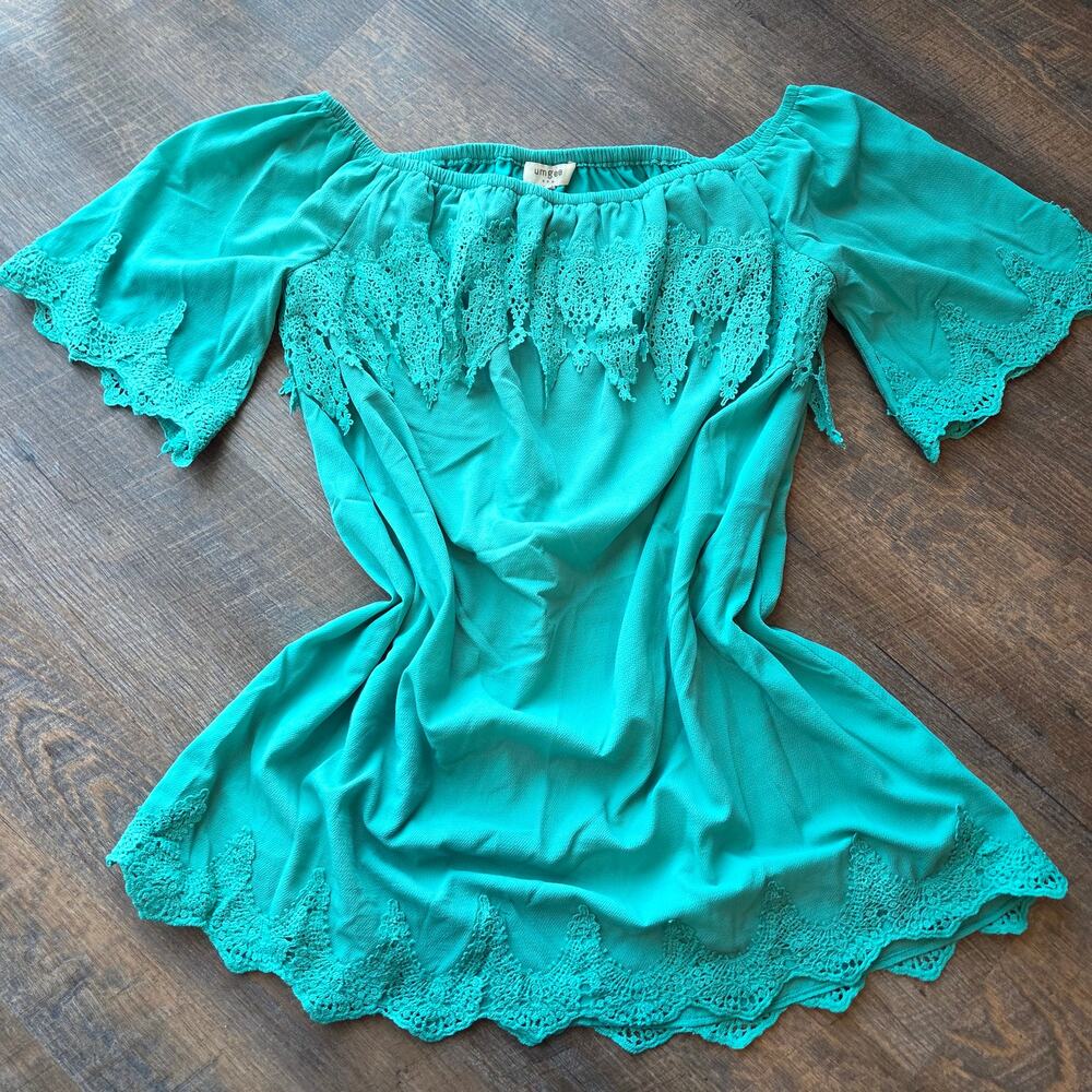 Umgee Scalloped Edge Flutter Sleeve Off Shoulder Blouse L
